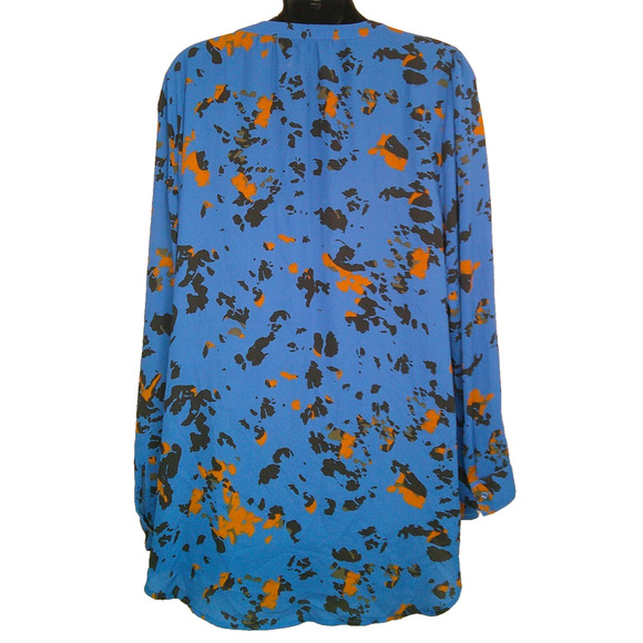 Apt 9 Long Sleeve Blue Hidden Button Blouse Splatter Pattern Leopard Pockets - Picture 4 of 4